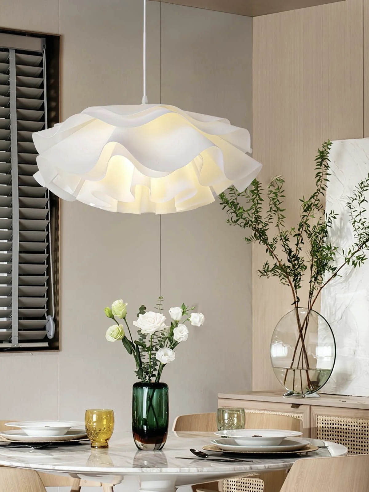 Flower Shaped White Pendant Lamp